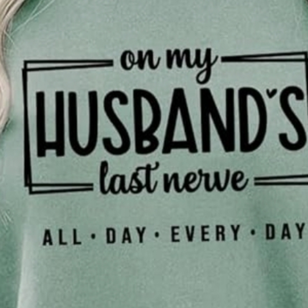 NEW Sarcastic Wife Pullover Sweatshirt - Picture 2 of 3